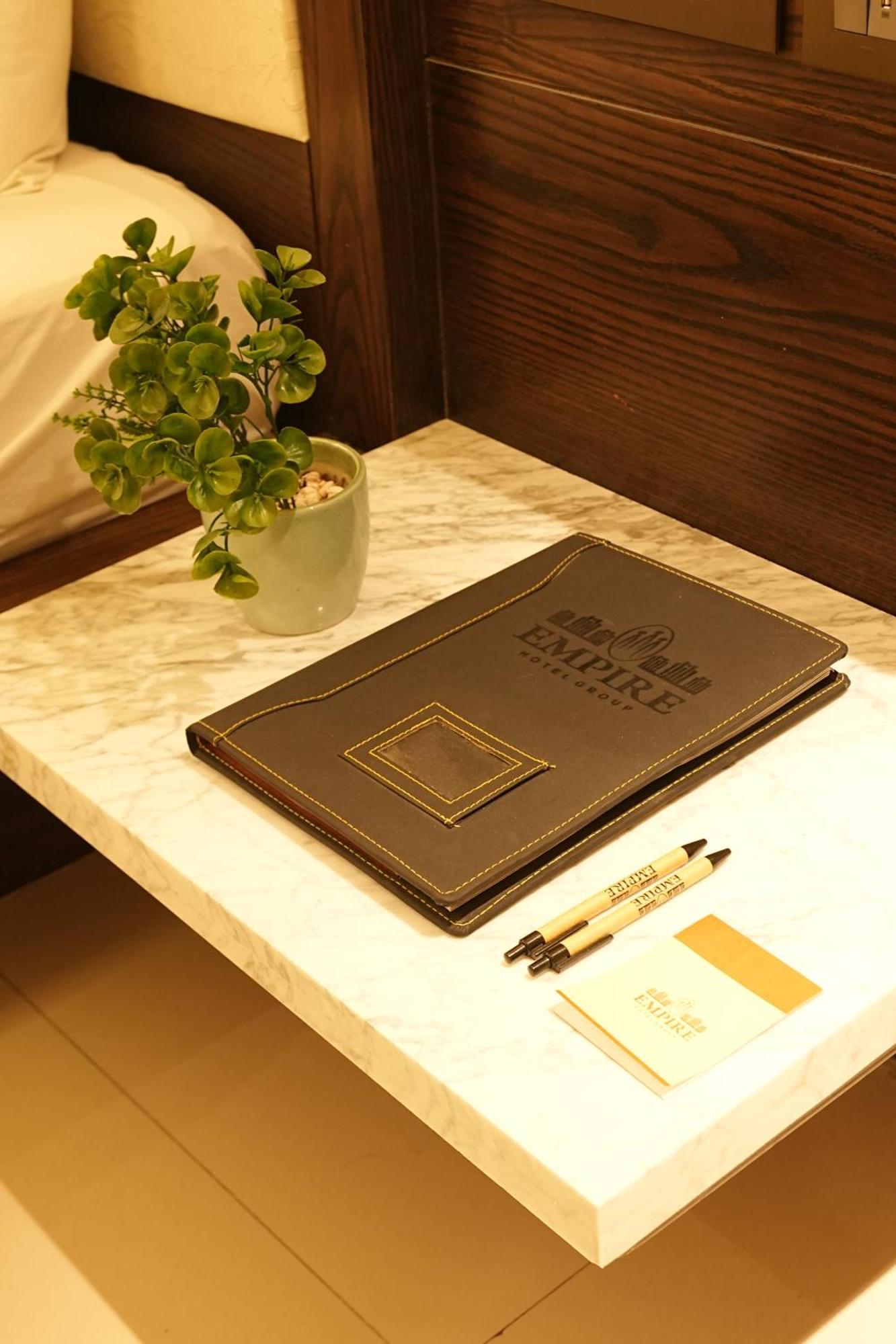 Empire Suites, New Delhi Eksteriør bilde