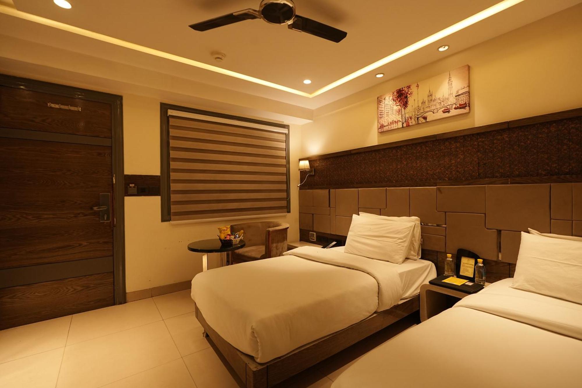 Empire Suites, New Delhi Eksteriør bilde