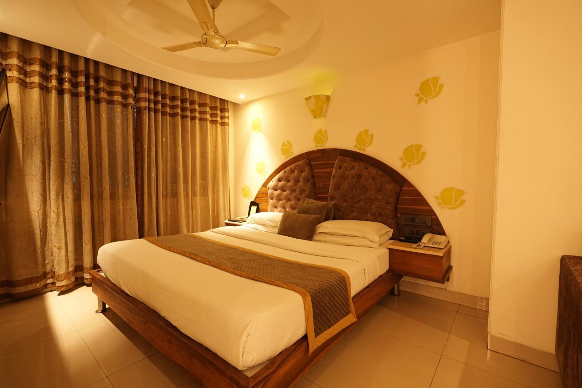 Empire Suites, New Delhi Eksteriør bilde