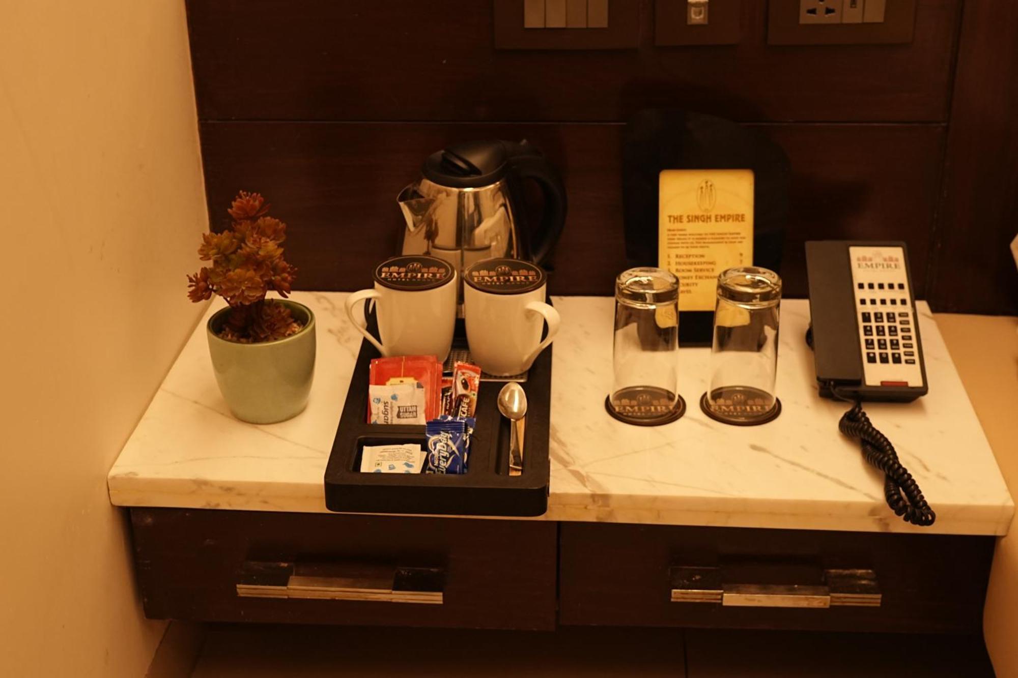 Empire Suites, New Delhi Eksteriør bilde
