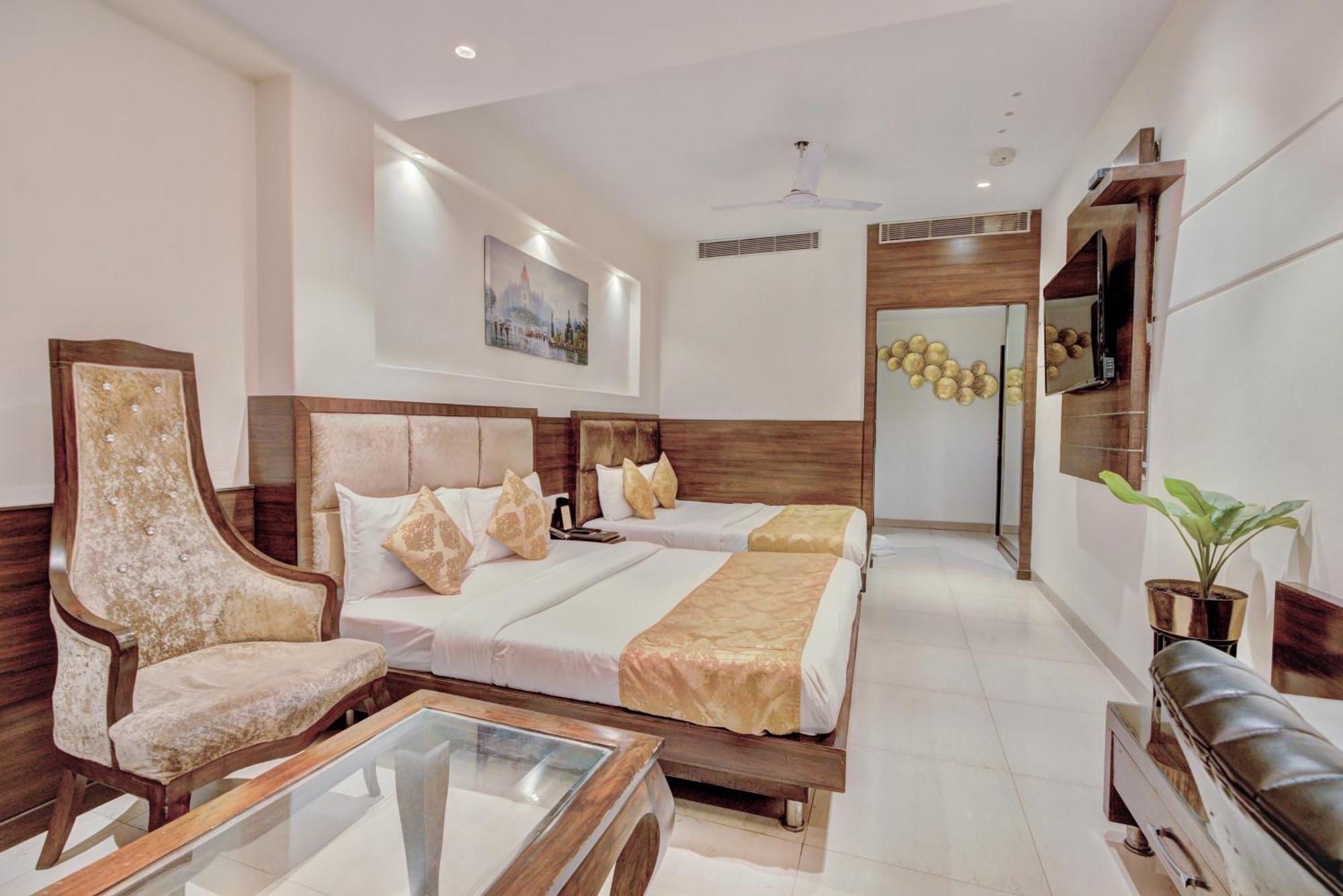 Empire Suites, New Delhi Eksteriør bilde