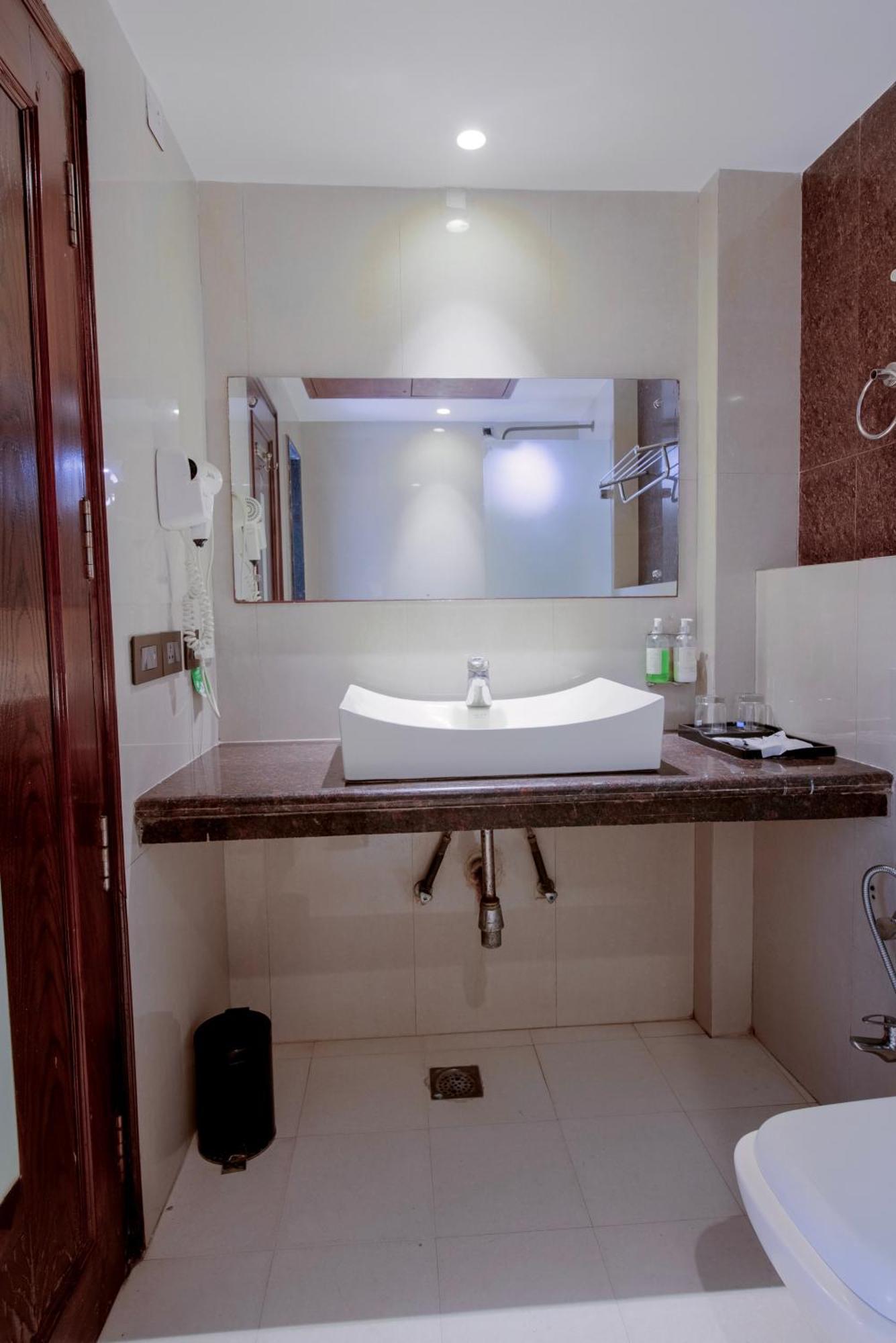 Empire Suites, New Delhi Eksteriør bilde